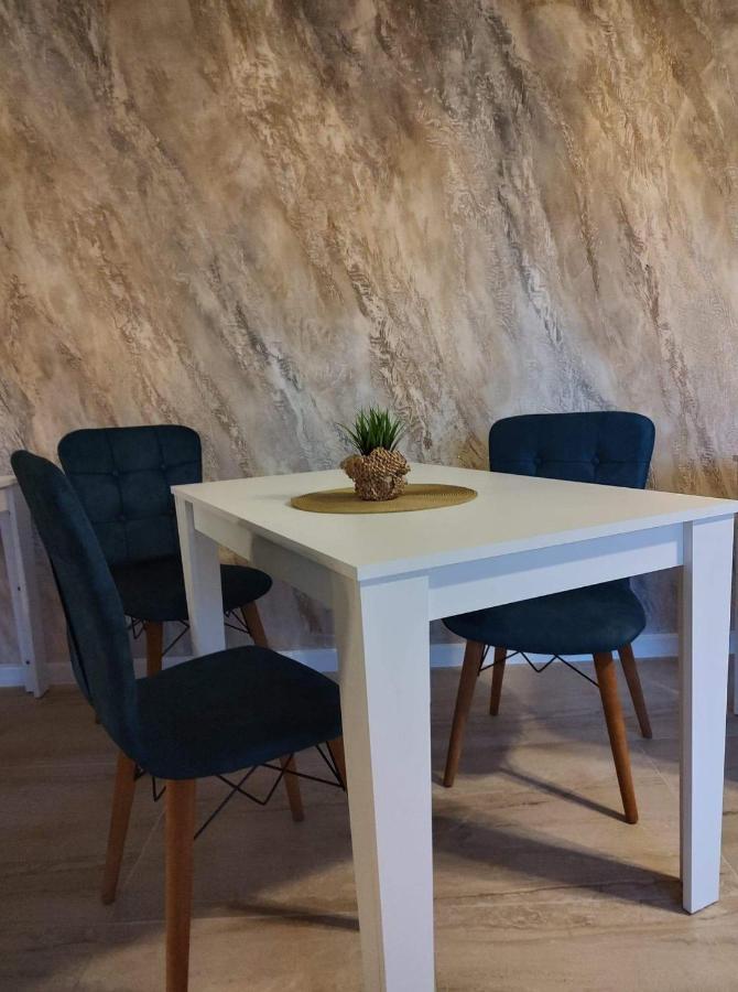 Dania&Petru Residence Тыргу-Окна Экстерьер фото