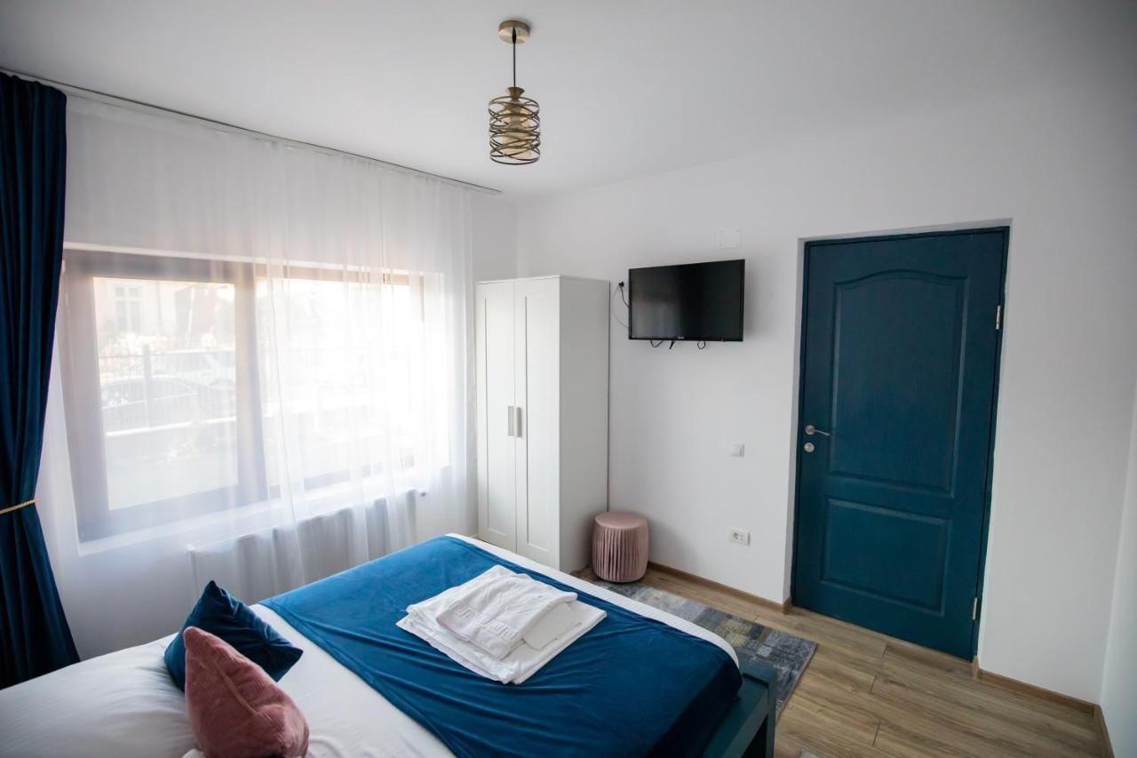 Dania&Petru Residence Тыргу-Окна Экстерьер фото