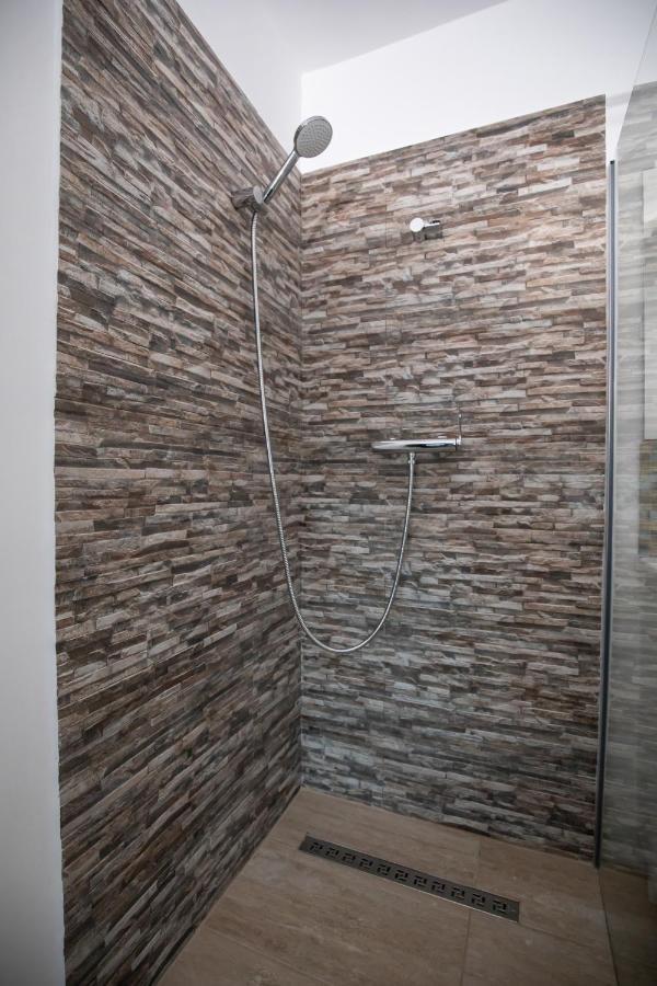 Dania&Petru Residence Тыргу-Окна Экстерьер фото