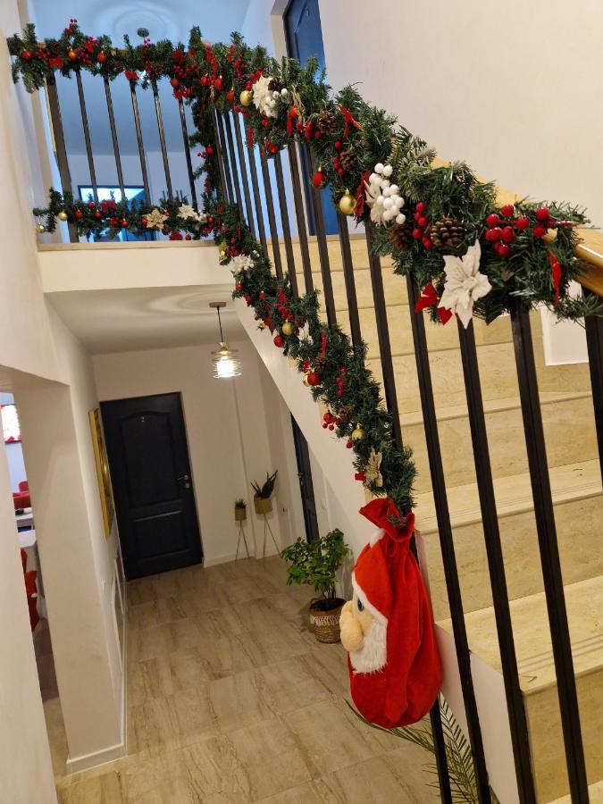 Dania&Petru Residence Тыргу-Окна Экстерьер фото