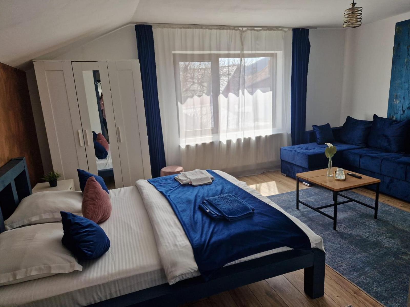 Dania&Petru Residence Тыргу-Окна Экстерьер фото